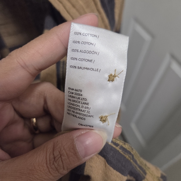 Urban Outfitters 100% Cotton Button Down Shirt - Picture 7 of 8